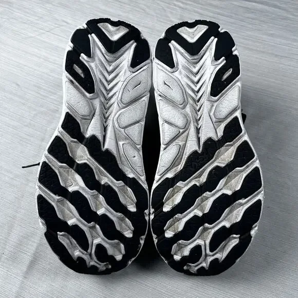 Hoka One One Clifton 8 Women’s Size 9 Black Gym Running Shoes 1119394 BWHT - Picture 6 of 7